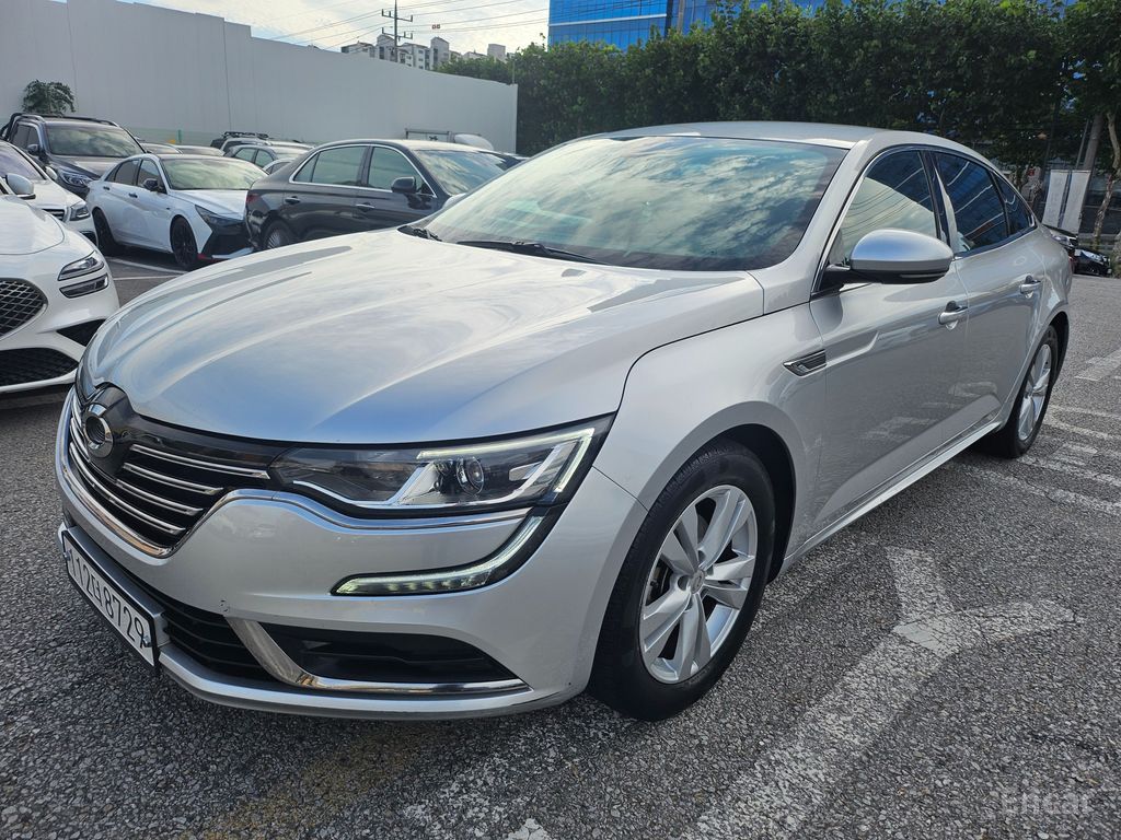 Renault SM6