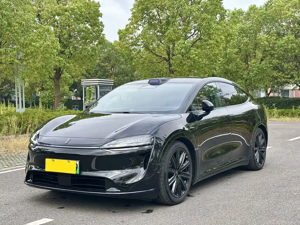 Luxeed R7