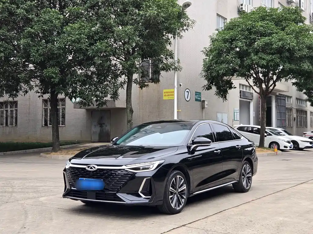 Chery Arrizo 8