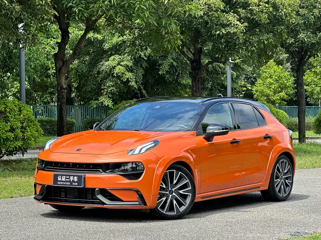 Lynk & Co 02 Hatchback