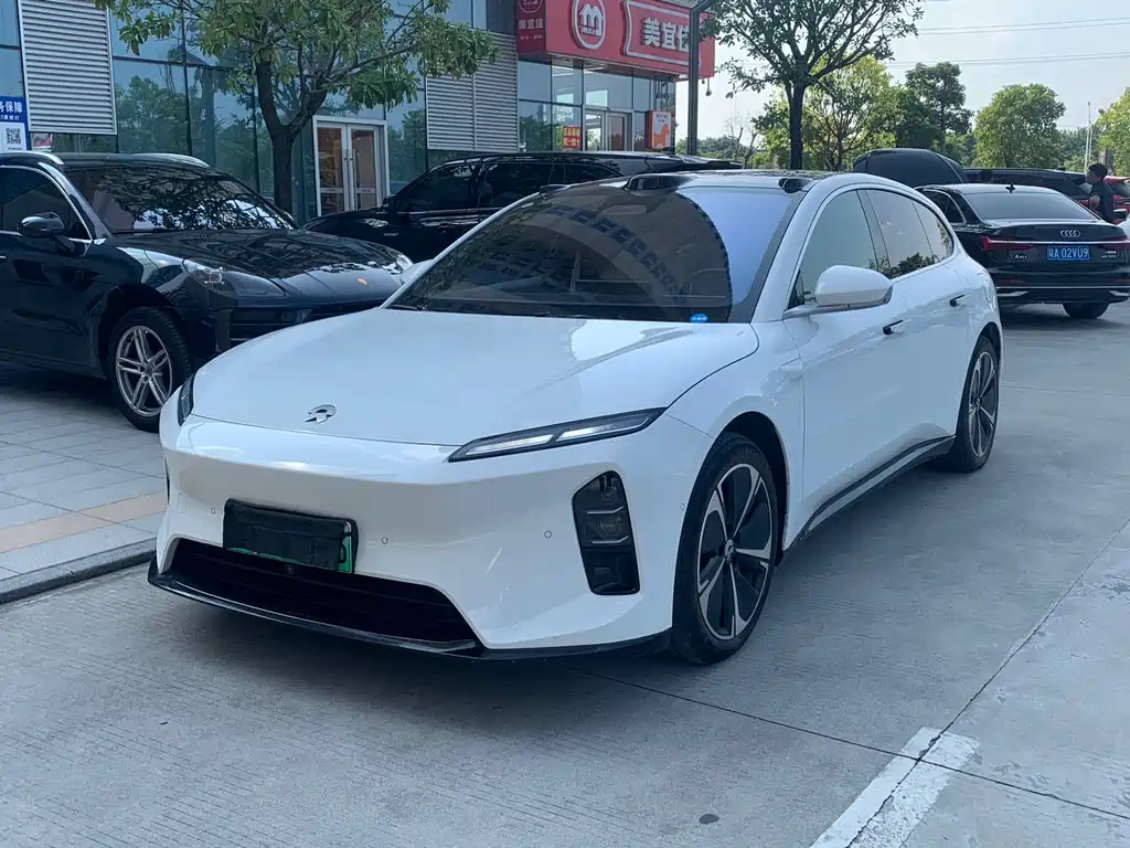 NIO ET5T