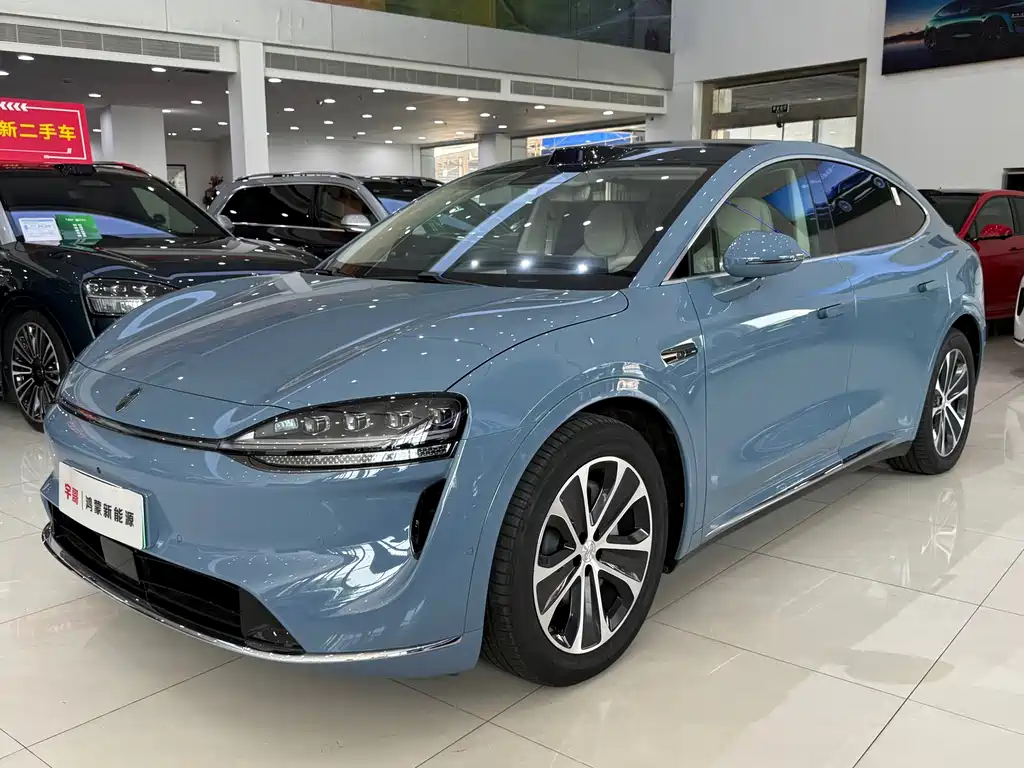 Luxeed R7