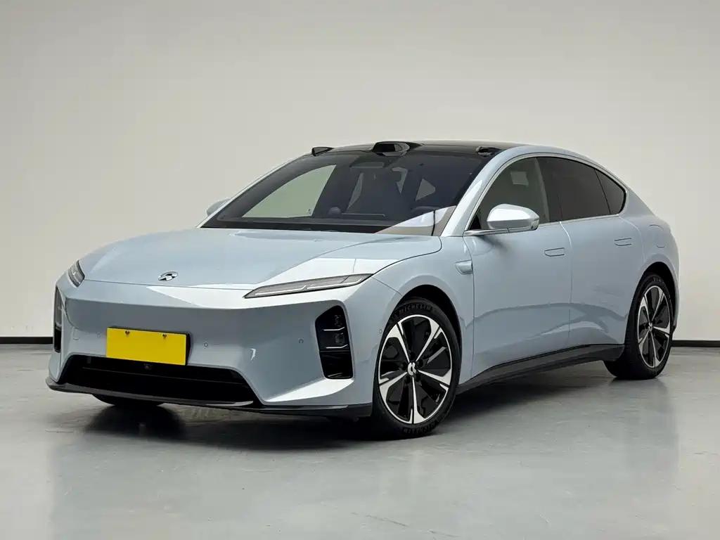 NIO ET5