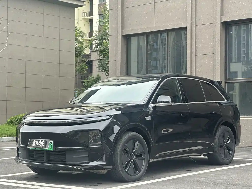 Li Auto L6