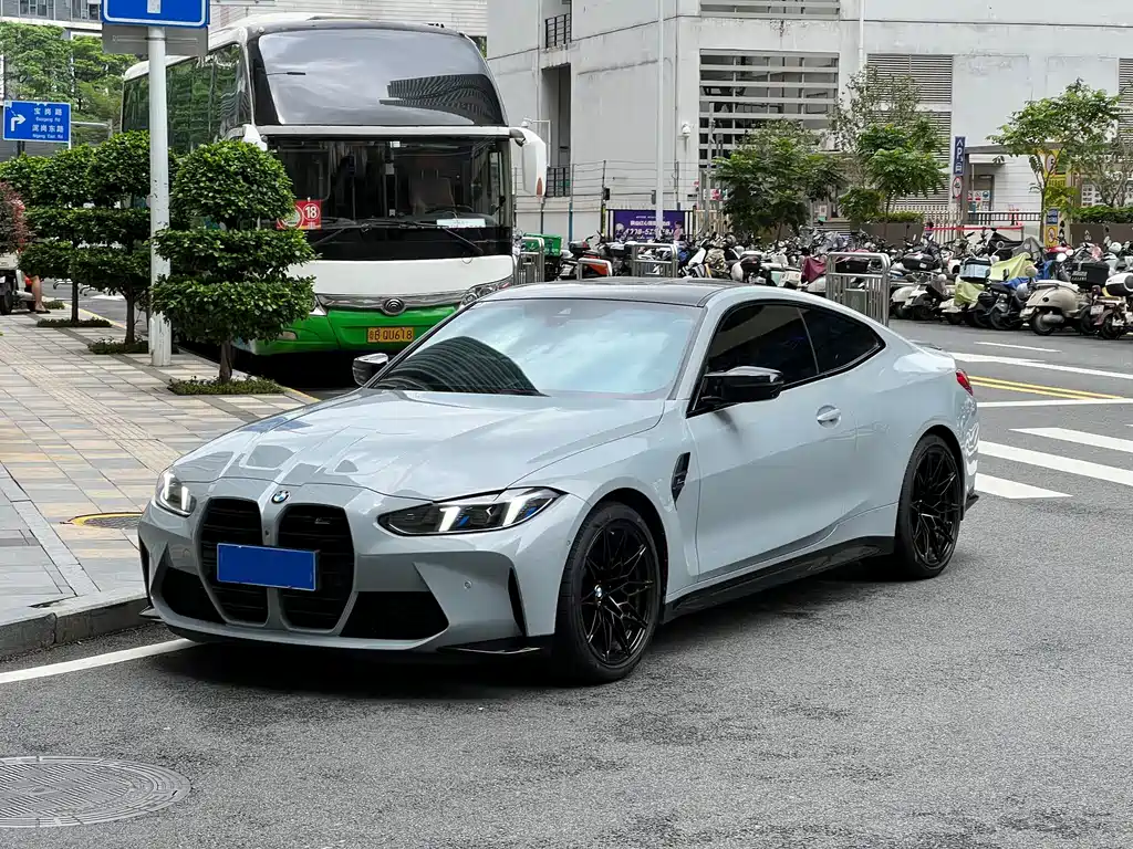 BMW M4