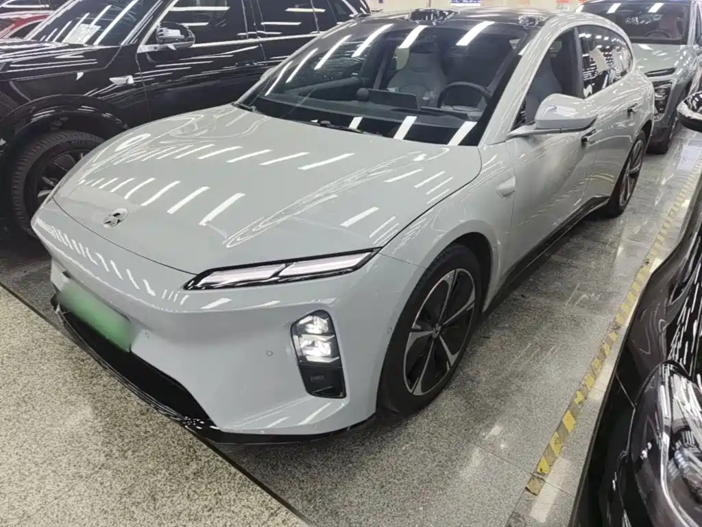 NIO ET5T