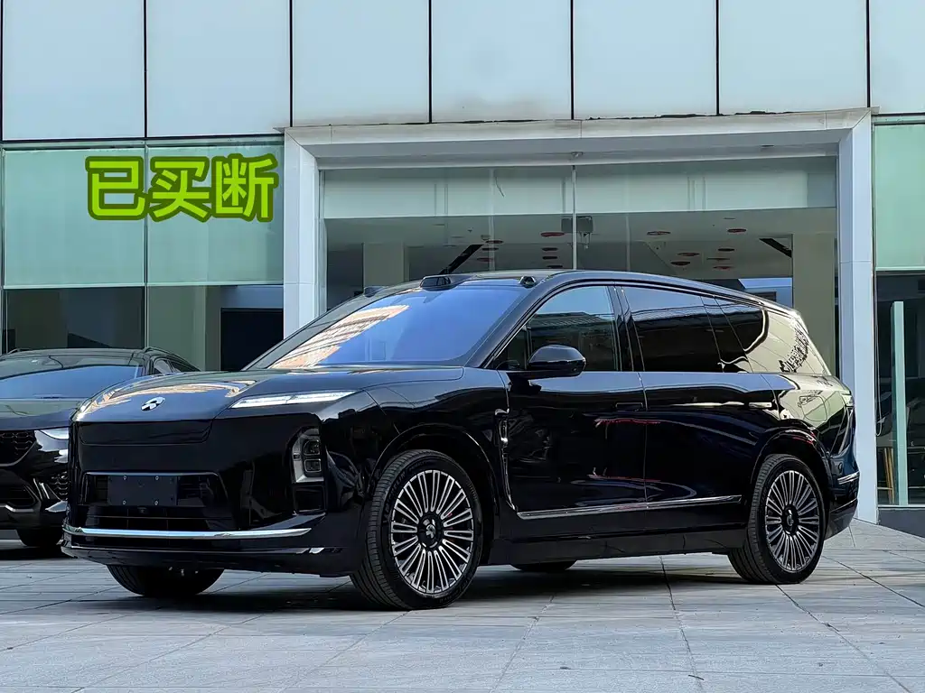NIO ES8