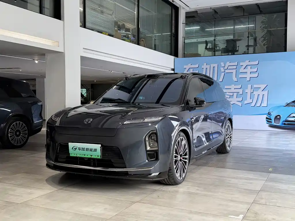 NIO ES8