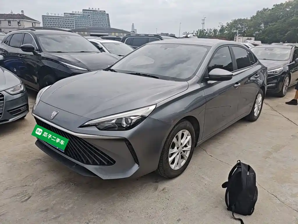 Roewe i5