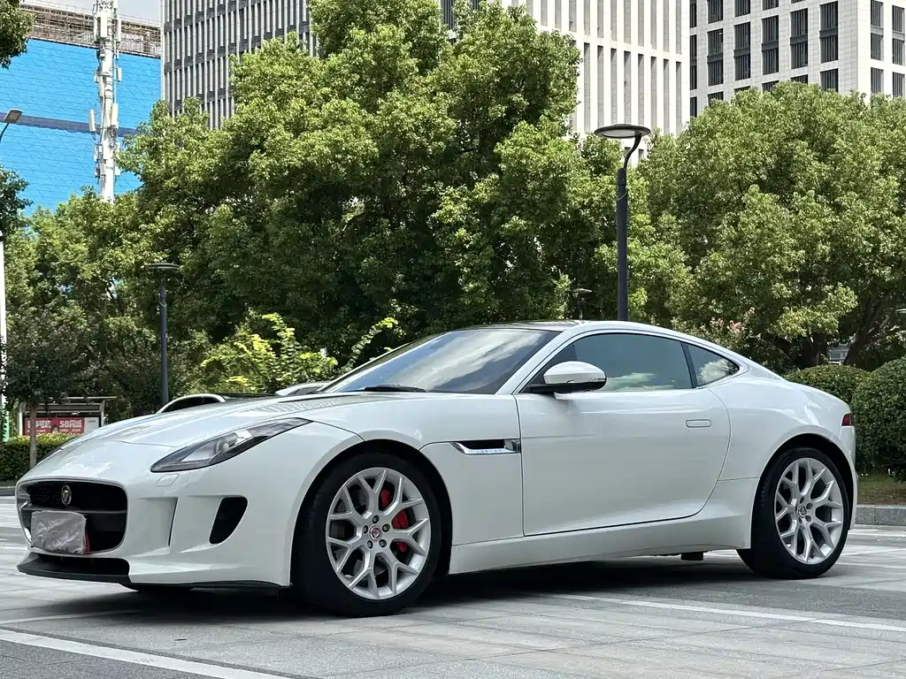 Jaguar F-Type