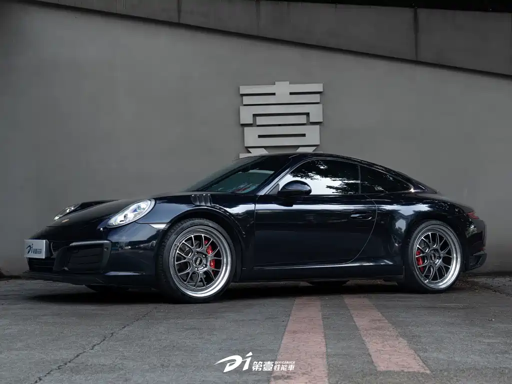 Porsche 911
