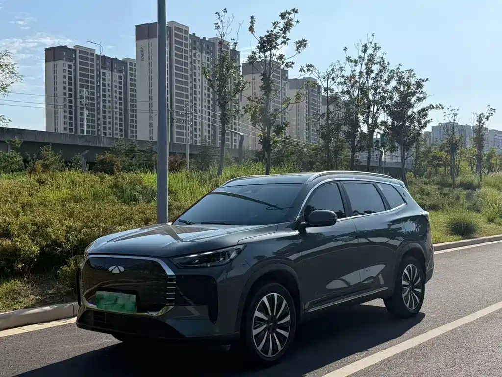 Chery T8