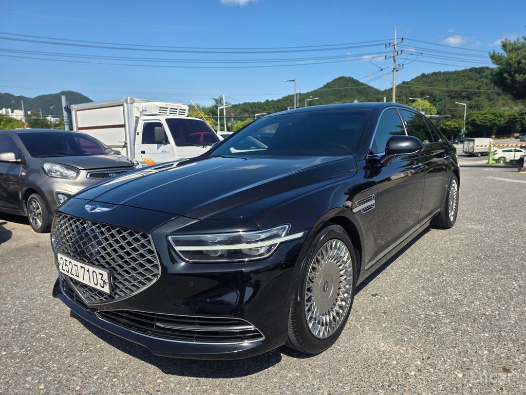 Genesis G90