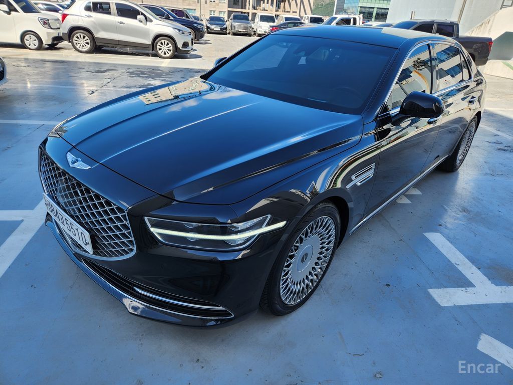 Genesis G90