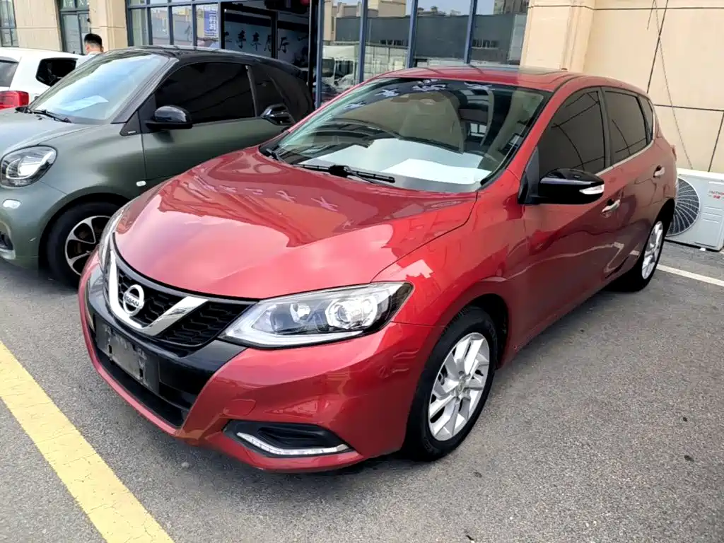 Nissan Tiida