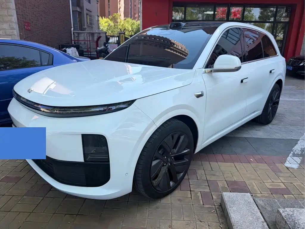 Li Auto L6