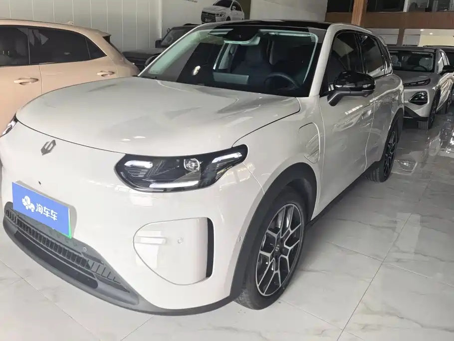 Leapmotor A10