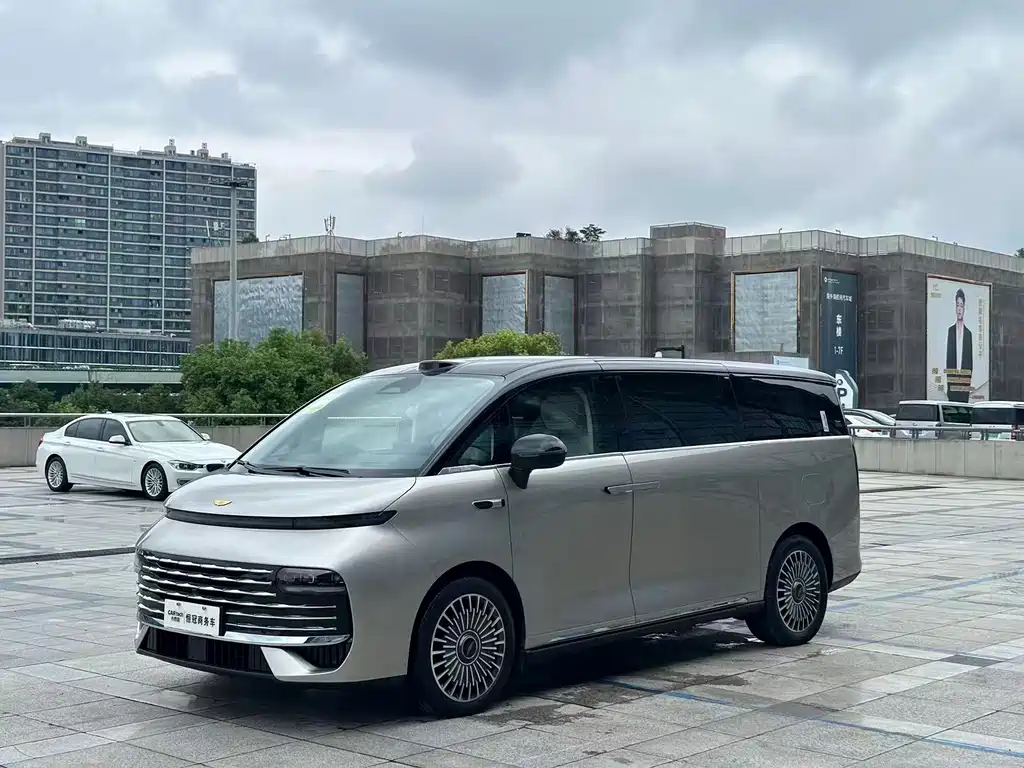 Geely Galaxy Galaxy V900