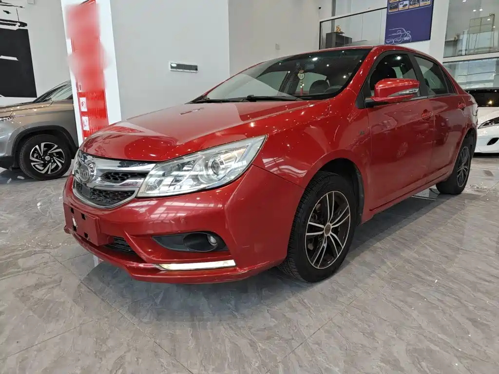 BYD Surui