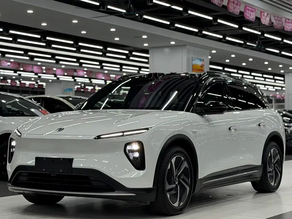 NIO ES6