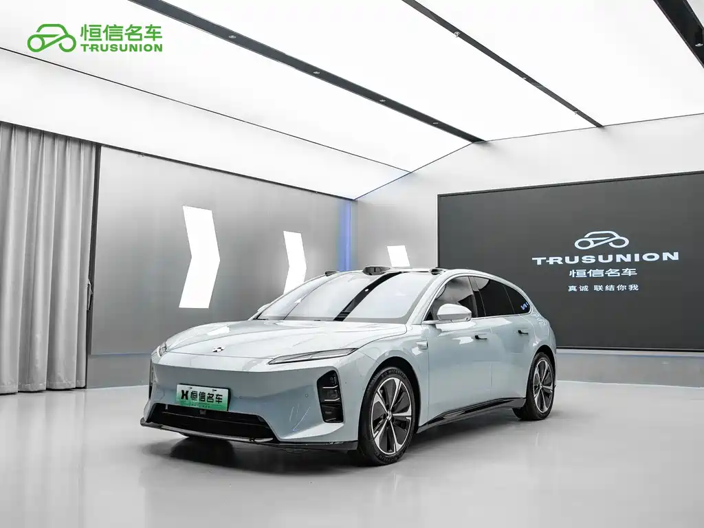 NIO ET5T