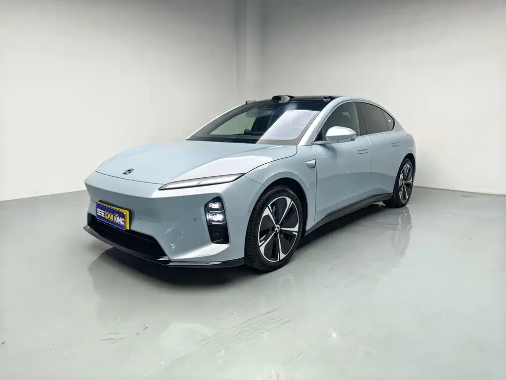 NIO ET5