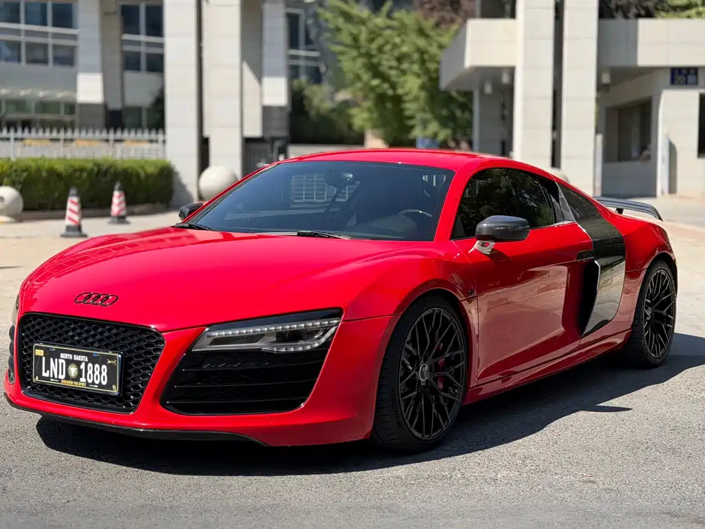 Audi R8