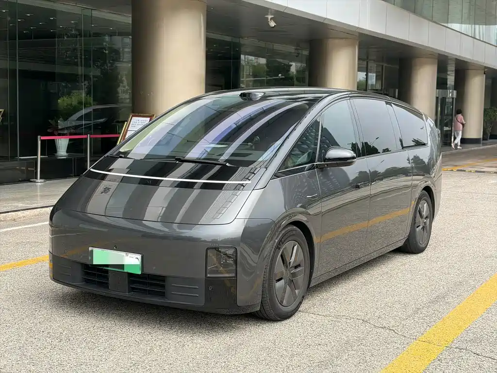 Li Auto MEGA