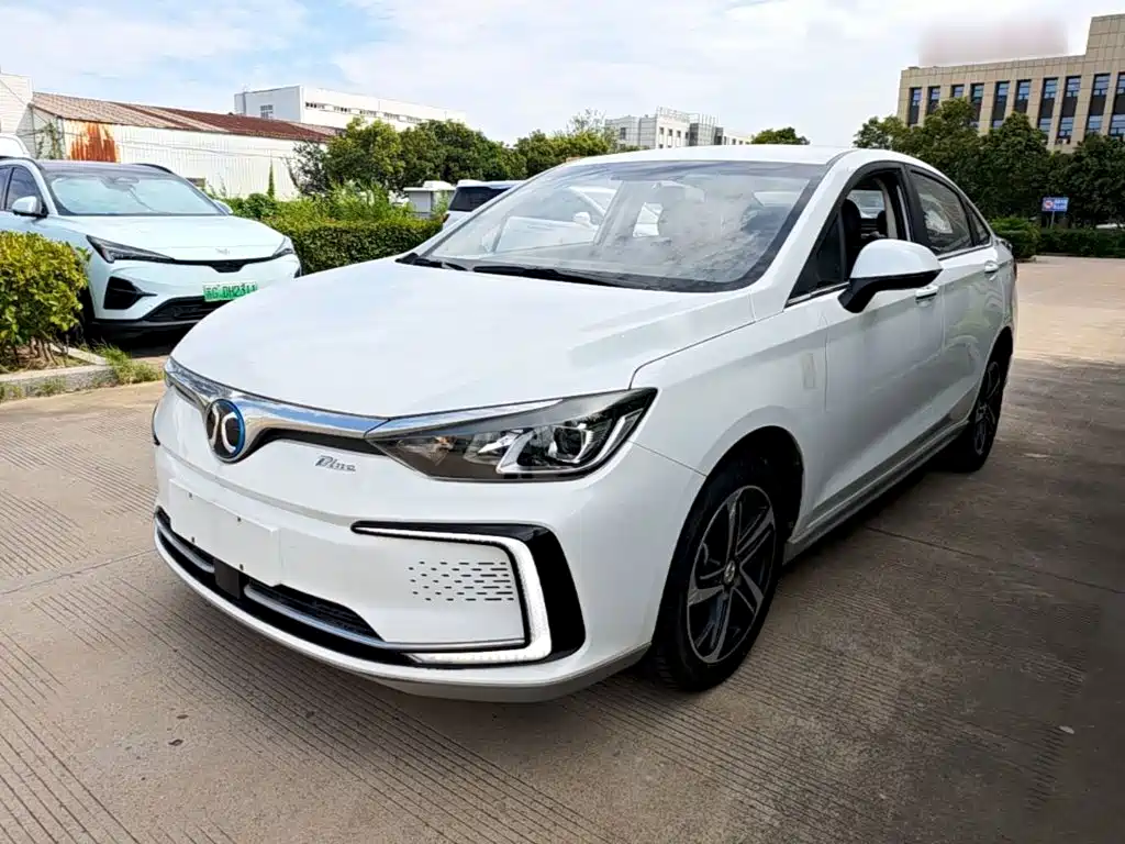 BAIC EU5