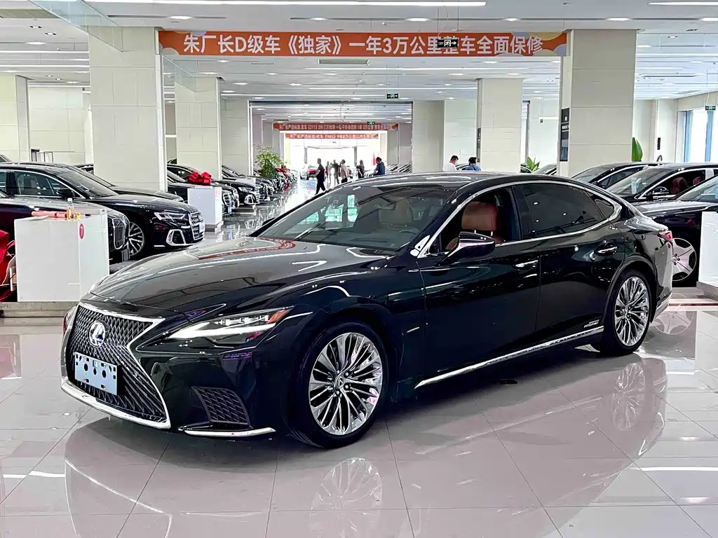 Lexus LS