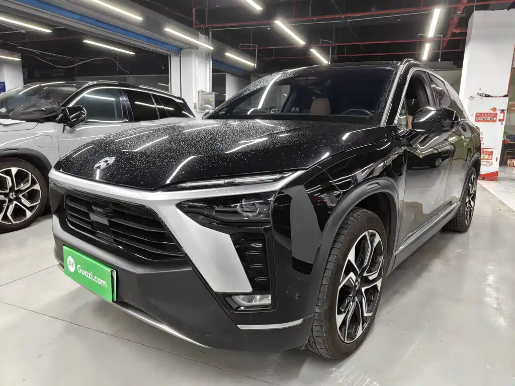 NIO ES8