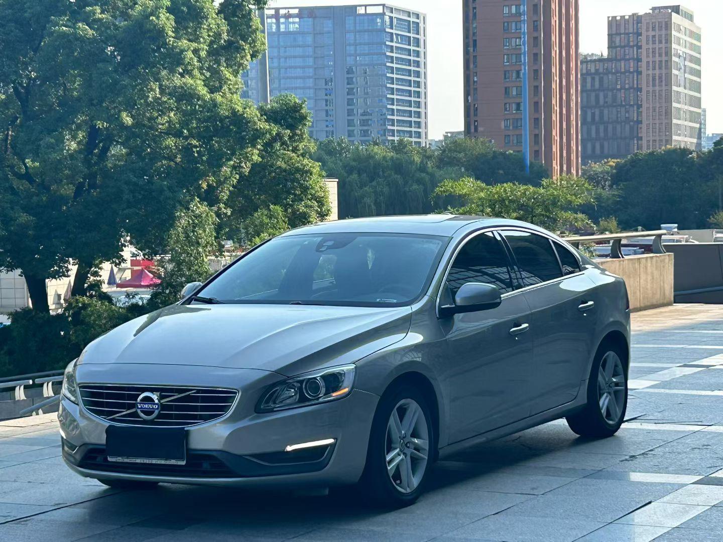 Volvo S60