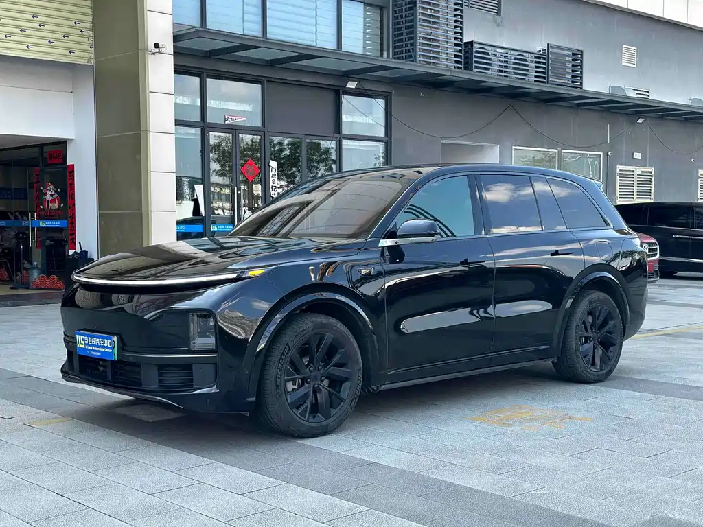 Li Auto L8
