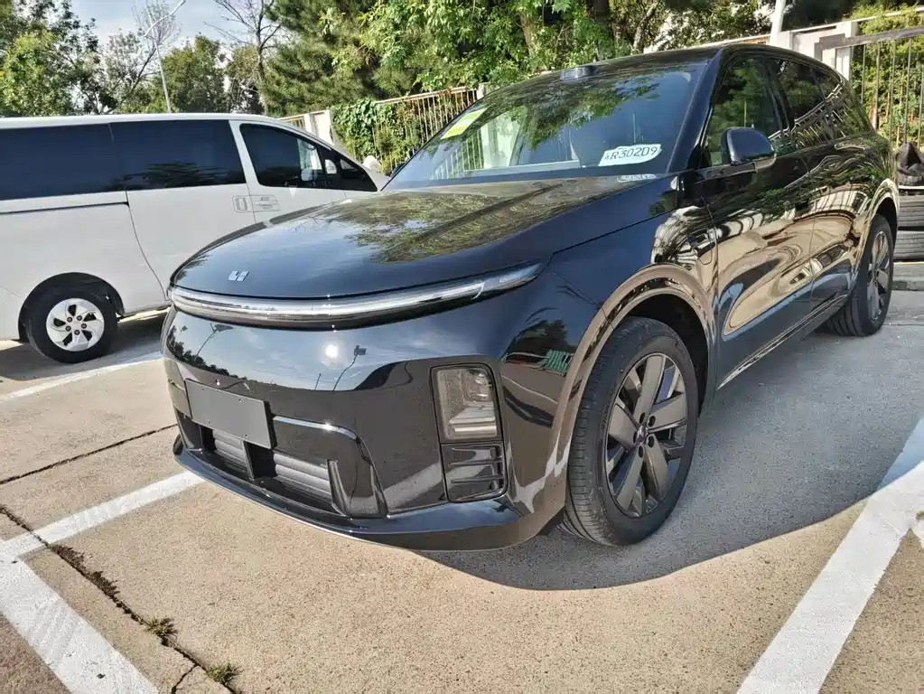 Li Auto L6