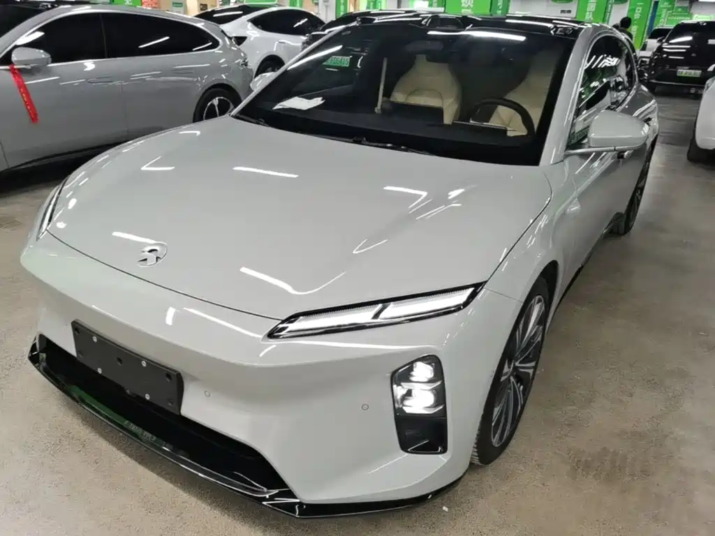 NIO ET5T
