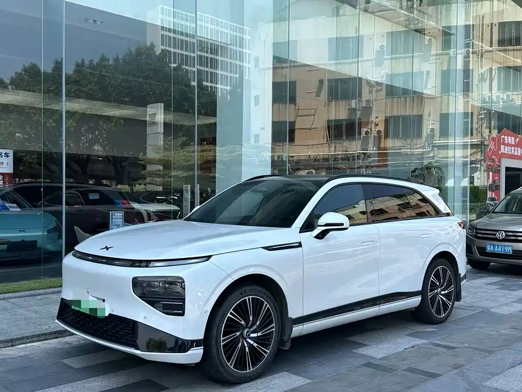 Xpeng G9