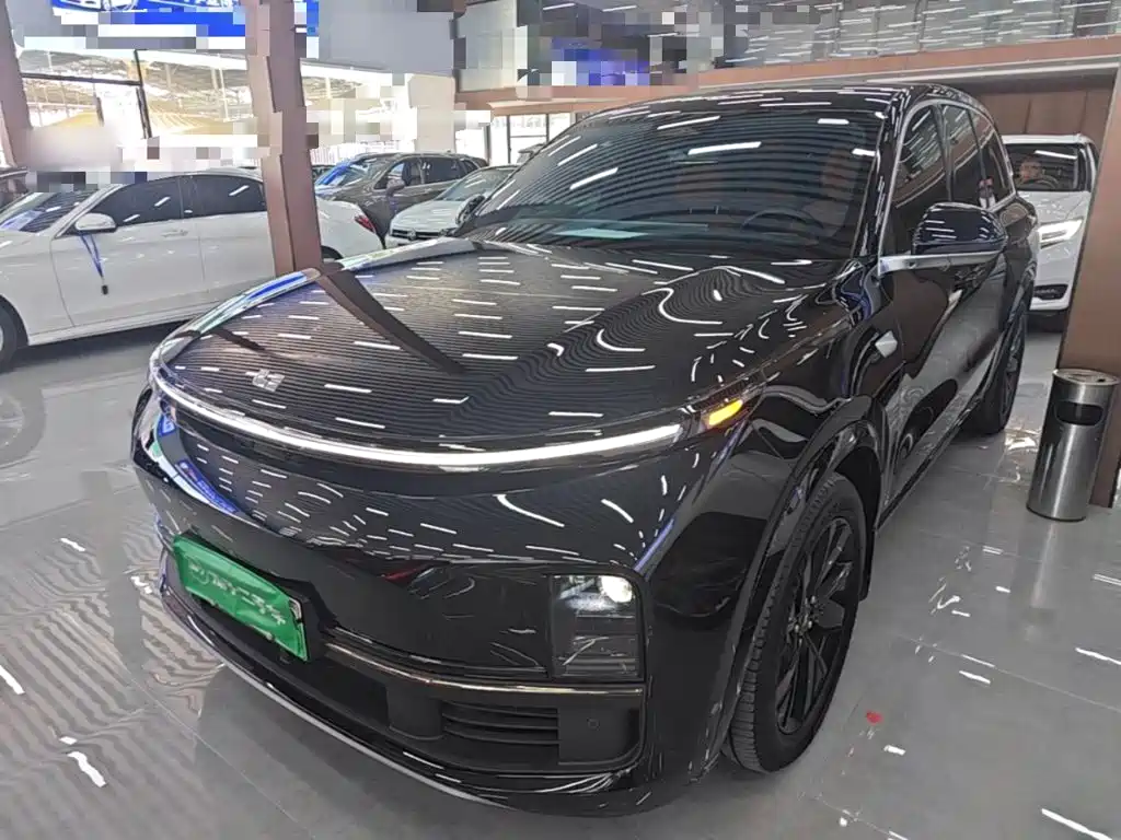 Li Auto L8