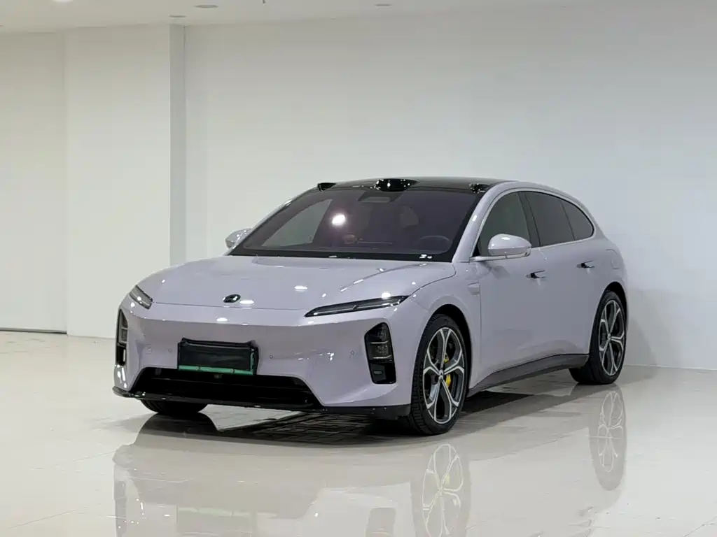 NIO ET5T