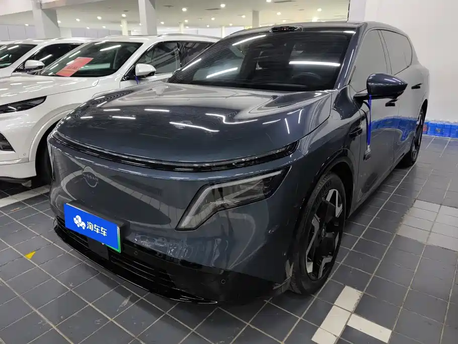 Nissan NX8