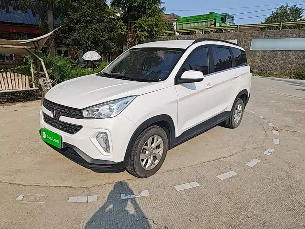 Wuling S3