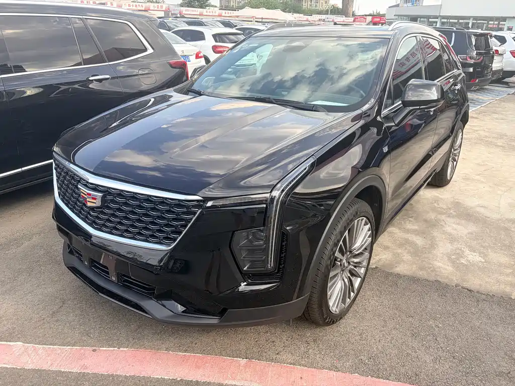 Cadillac XT4