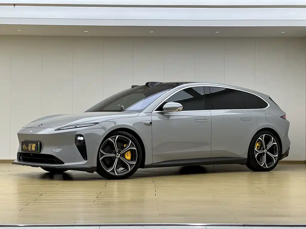 NIO ET5T