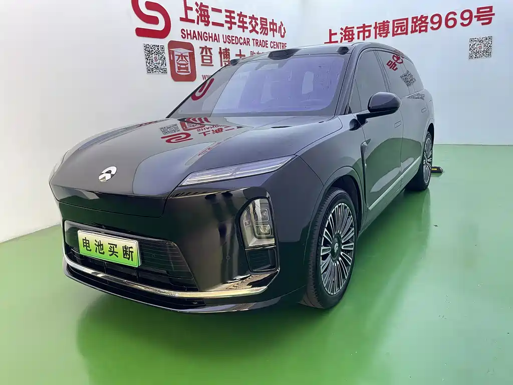 NIO ES8