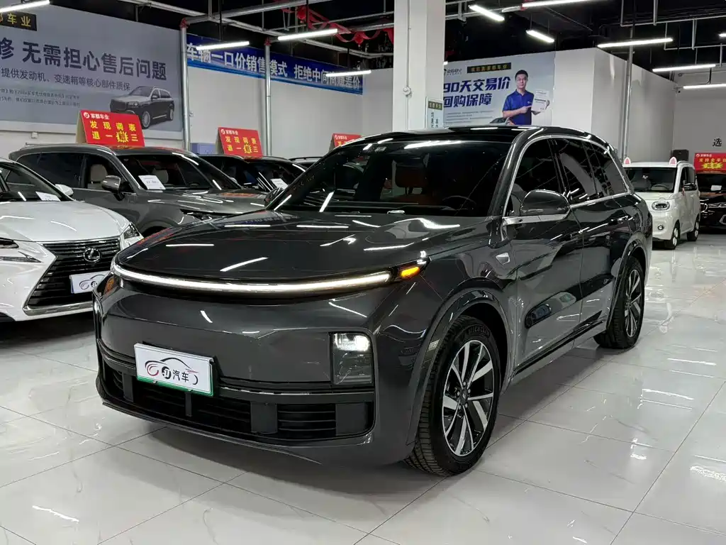 Li Auto L8