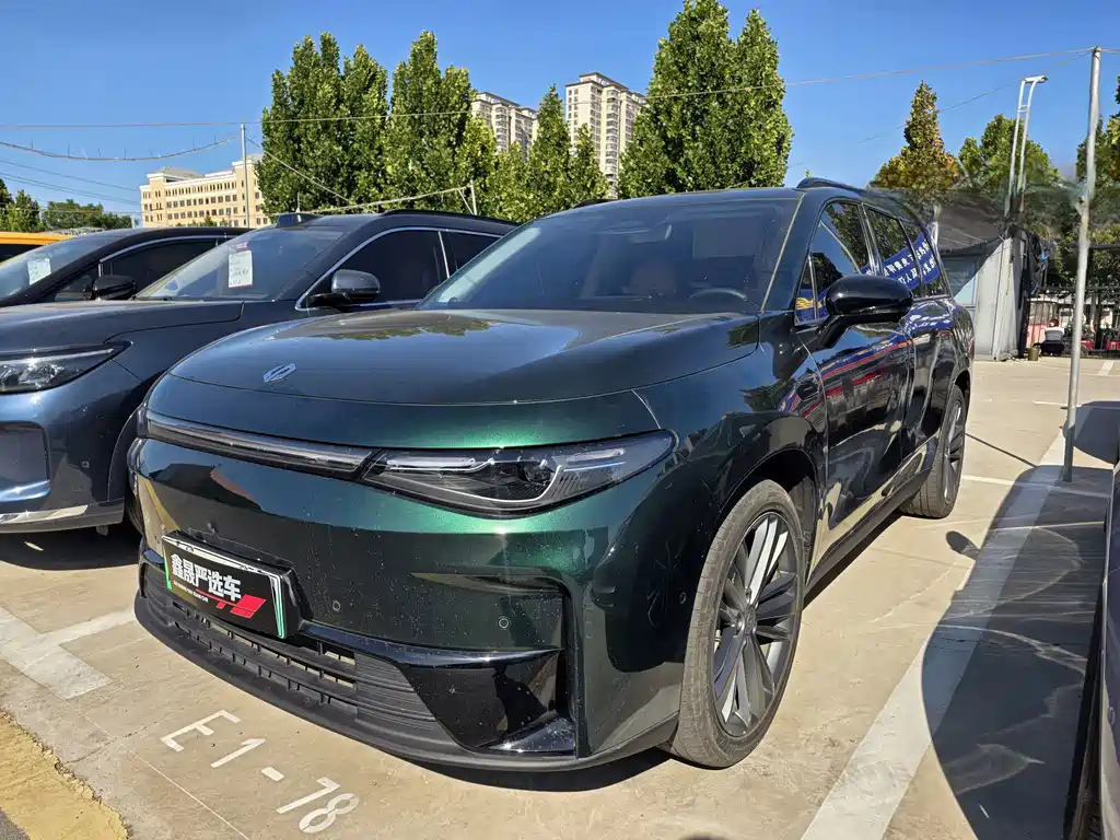 Leapmotor C16