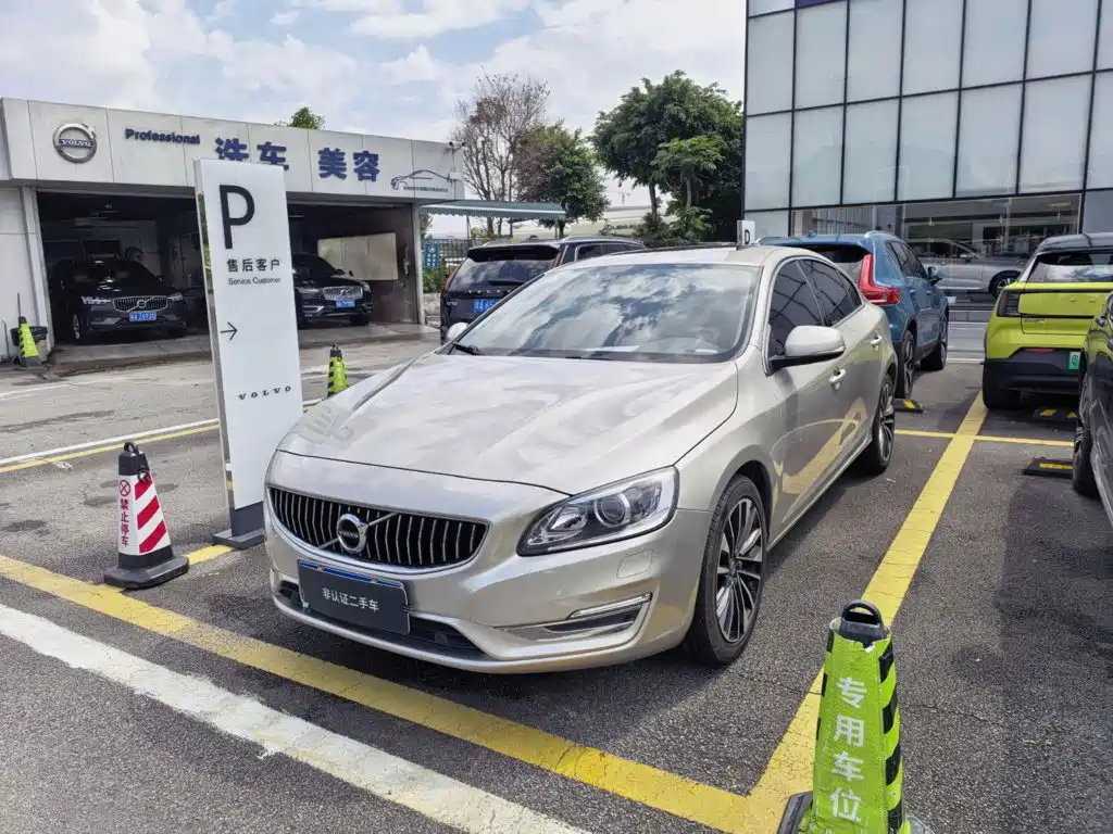 Volvo S60