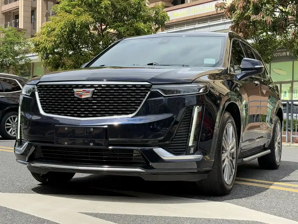 Cadillac XT6