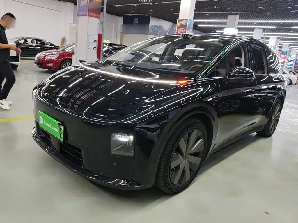 Li Auto i8