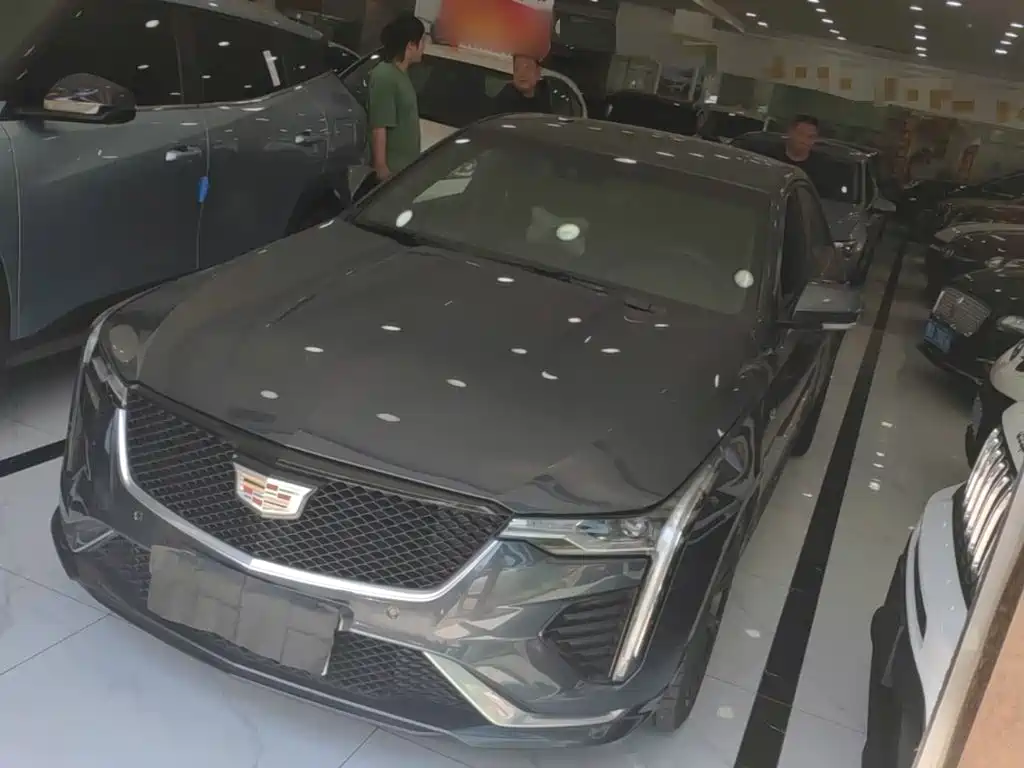 Cadillac CT4