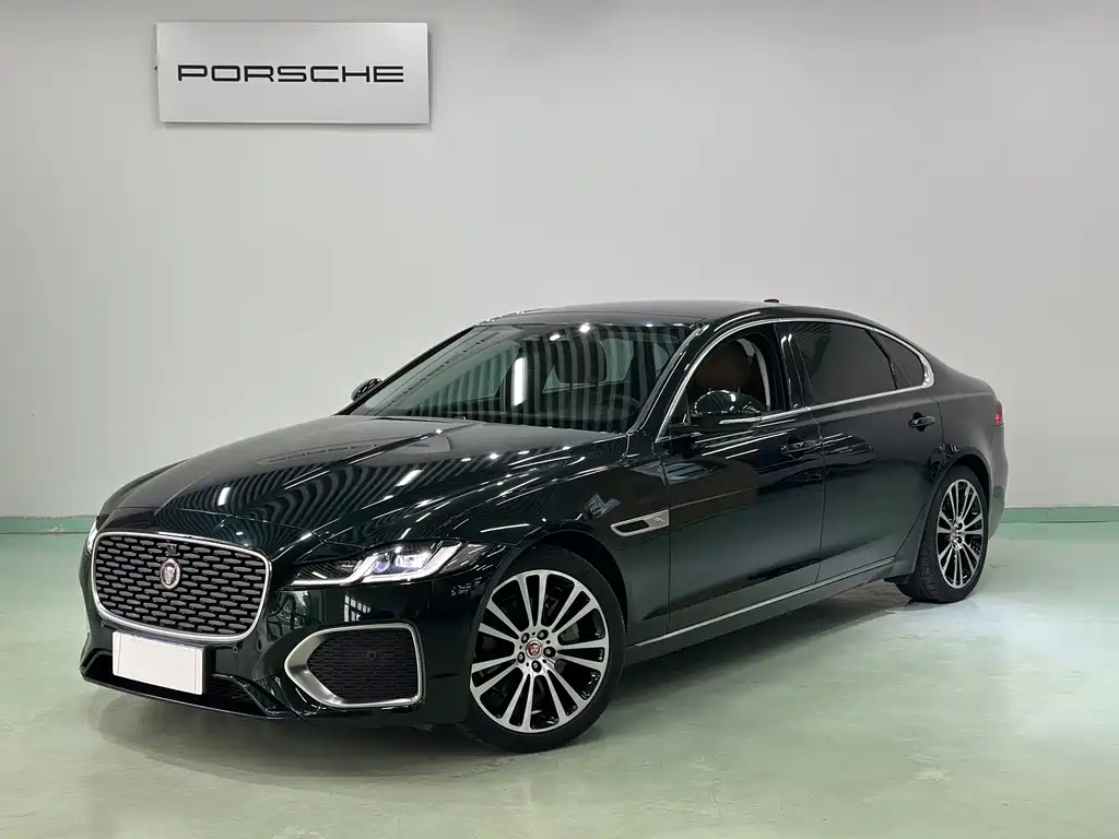 Jaguar XFL